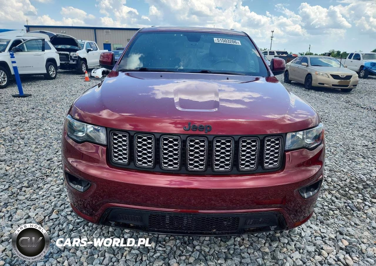 2022 Jeep Grand Cherokee Laredo E VIN:1C4RJFAG1NC116705 - 5