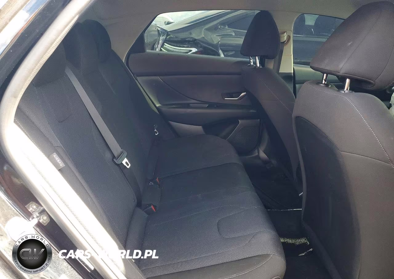 2025 Hyundai Elantra VIN:KMHLL4DG1SU991025 - 10
