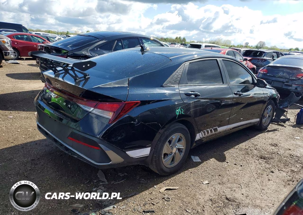 2025 Hyundai Elantra VIN:KMHLL4DG1SU991025 - 3
