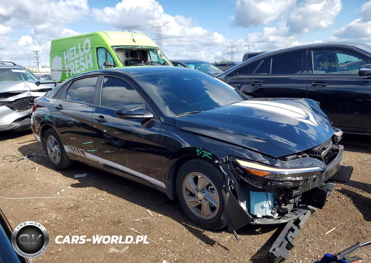 2025 Hyundai Elantra VIN:KMHLL4DG1SU991025 - 4