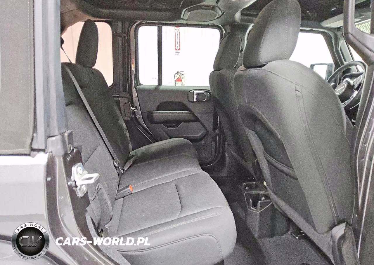 2022 Jeep Wrangler Unlimited Sahara VIN:1C4HJXEN8NW195217 - 10