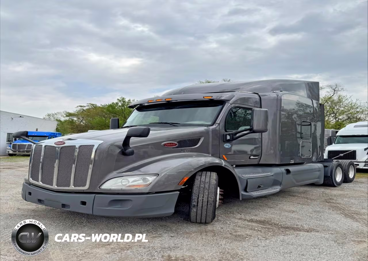 2019 Peterbilt 579 Trucks VIN:1XPBDP9X9KD622807 - 2