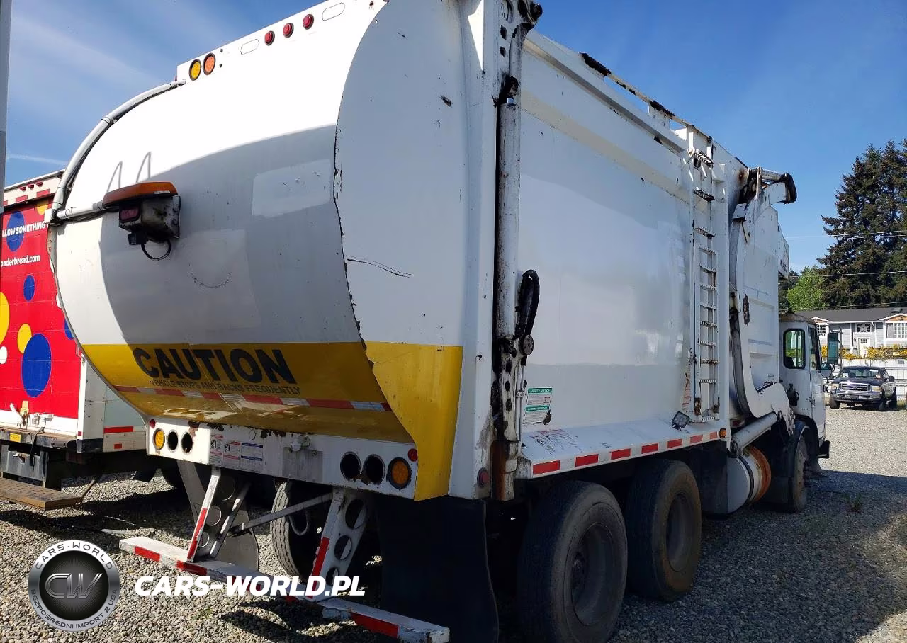 2011 Autocar Xpeditor Refuse Truck VIN:5VCACLKFXBH211728 - 4