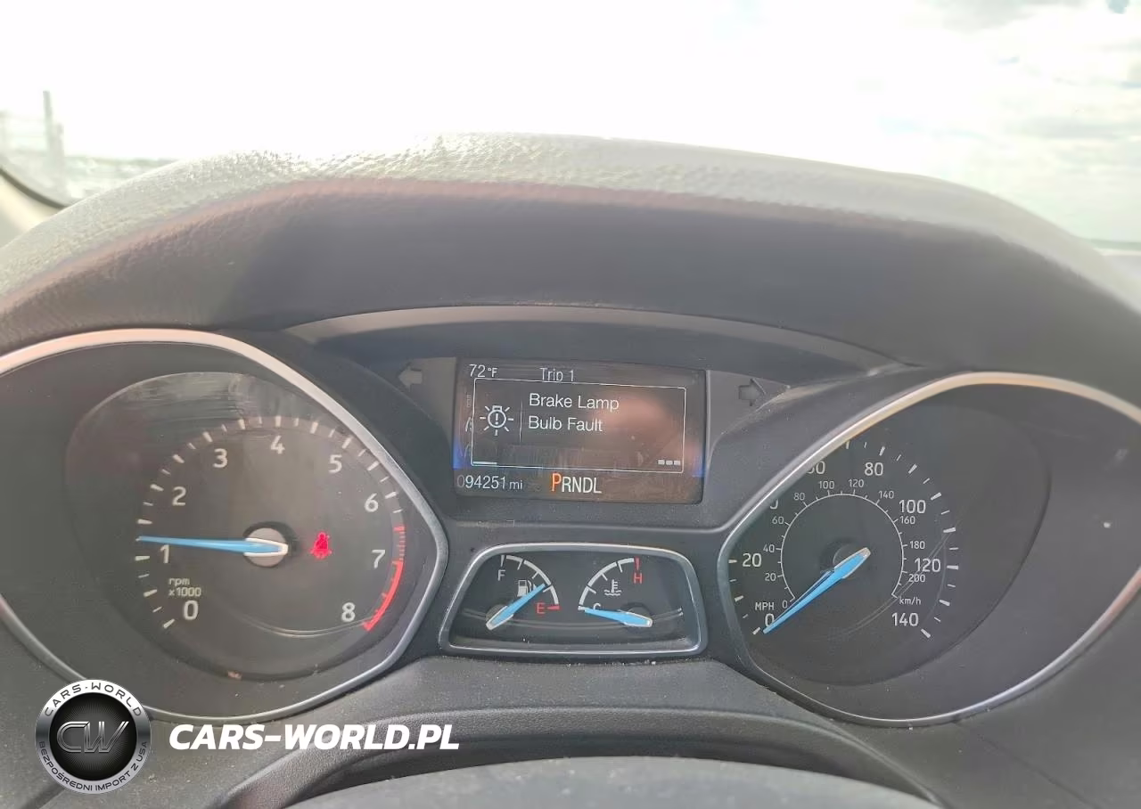 2016 Ford Focus Se VIN:1FADP3F22GL281949 - 9