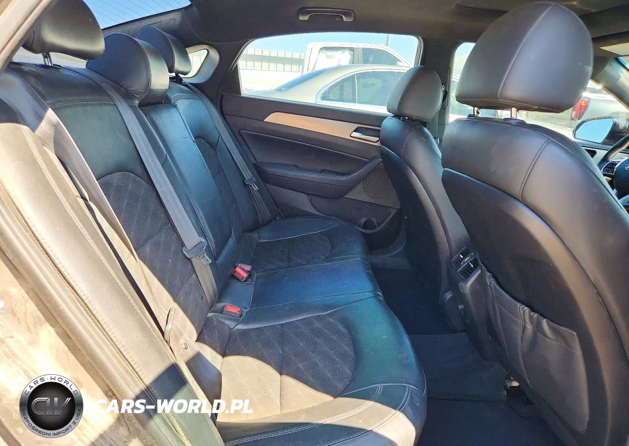 2019 Hyundai Sonata Sport VIN:5NPE34AF7KH741985 - 10