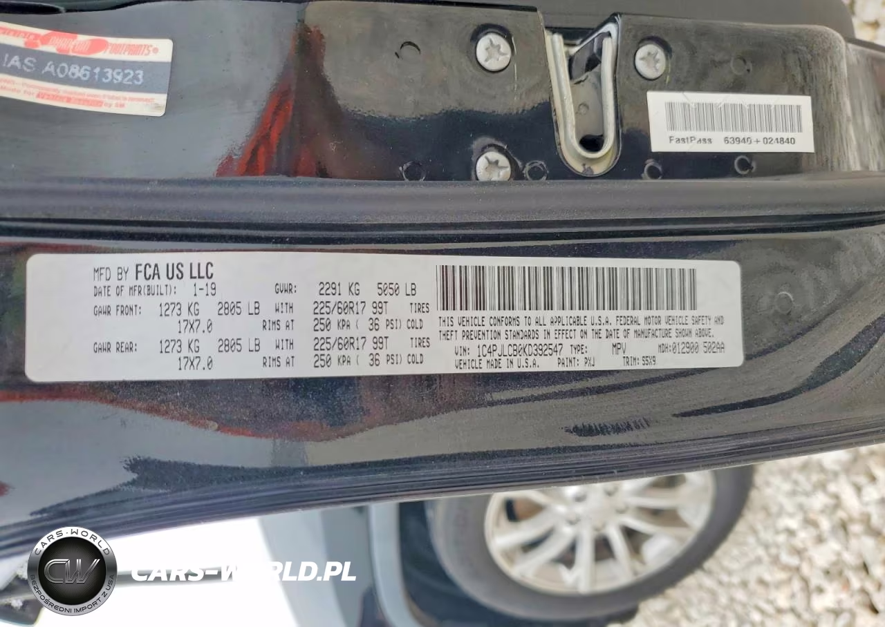 2019 Jeep Cherokee Latitude VIN:1C4PJLCB0KD392547 - 13
