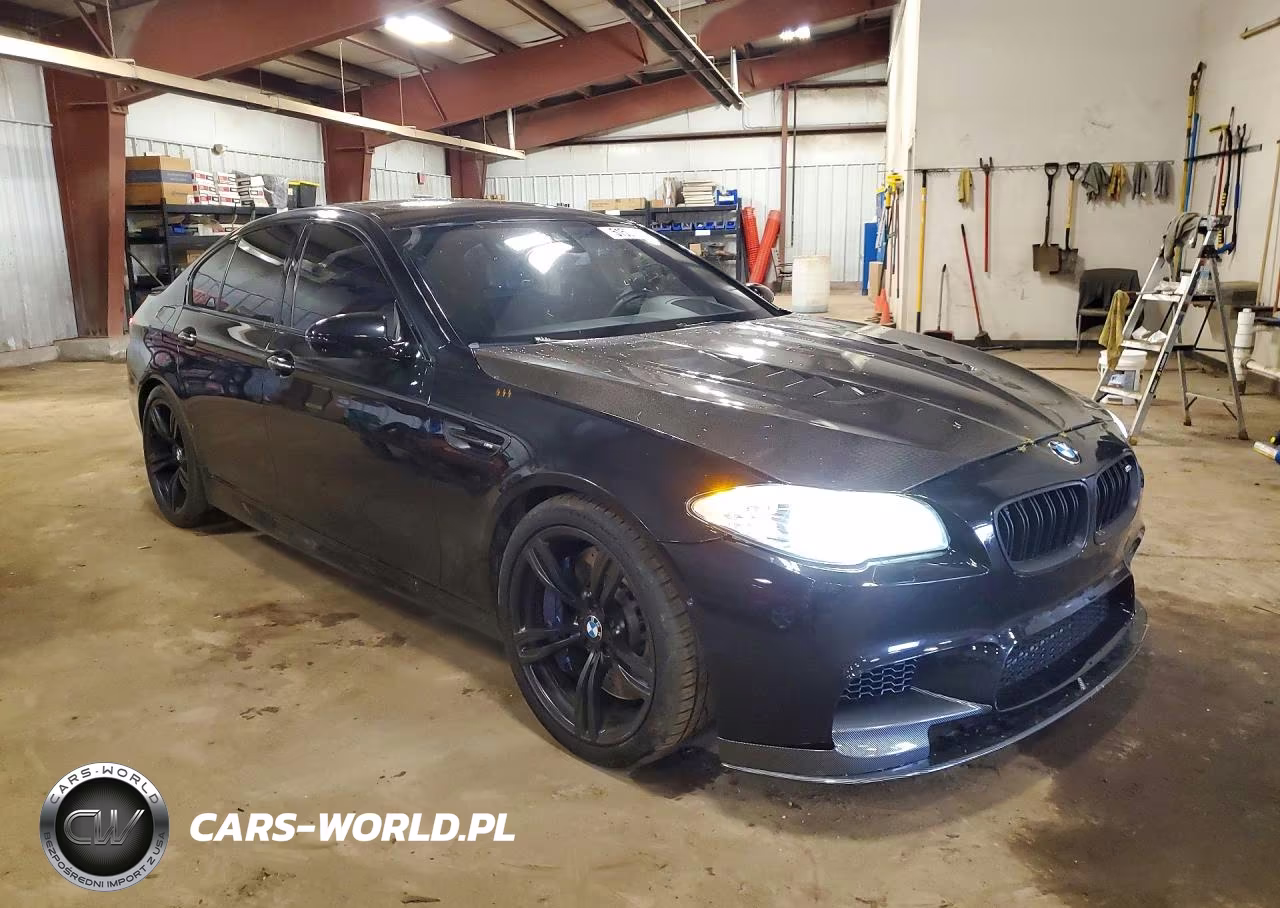 2013 BMW M5 VIN:WBSFV9C50DD096291 - 4