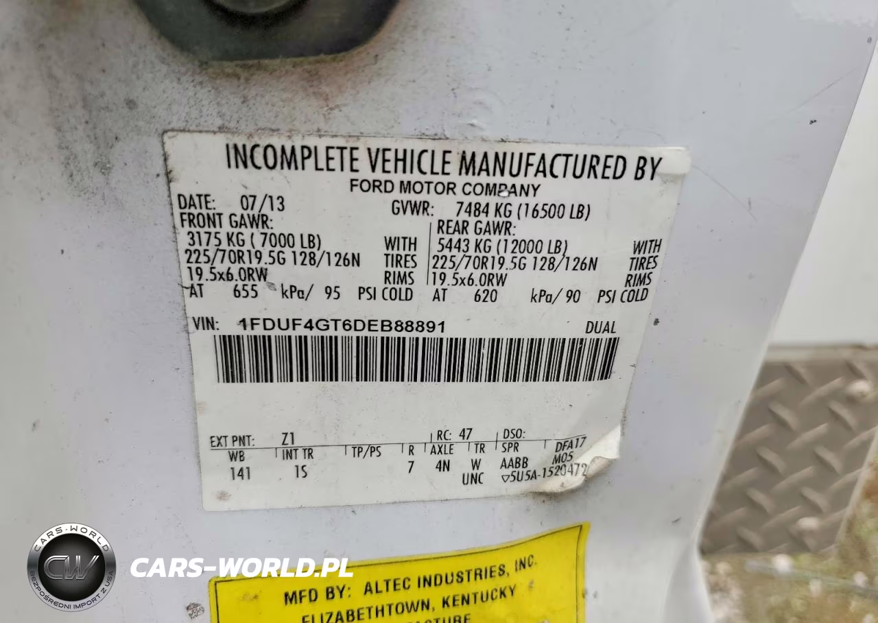 2013 Ford F450 Super Duty Bucket Truck VIN:1FDUF4GT6DEB88891 - 12