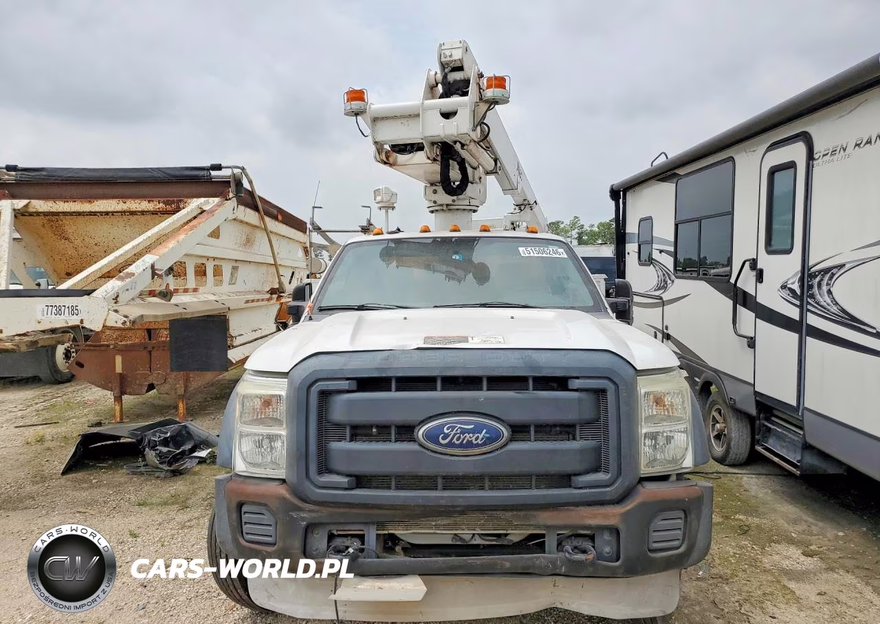 2013 Ford F450 Super Duty Bucket Truck VIN:1FDUF4GT6DEB88891 - 5