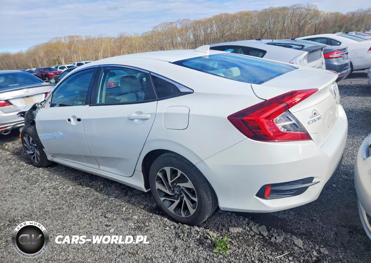 2018 Honda Civic Ex VIN:2HGFC2F72JH575782 - 2