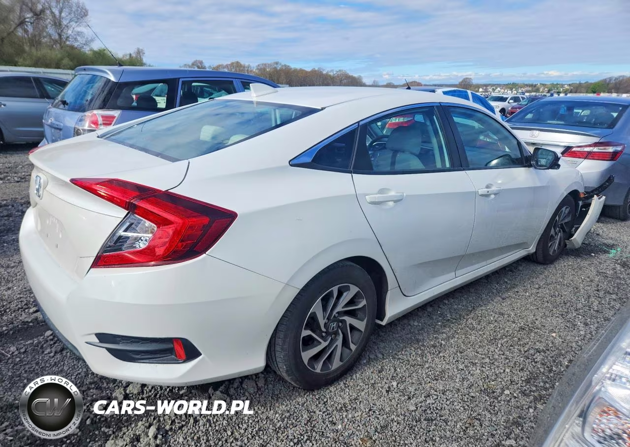 2018 Honda Civic Ex VIN:2HGFC2F72JH575782 - 3
