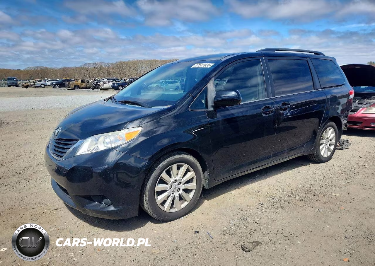 2013 Toyota Sienna Le