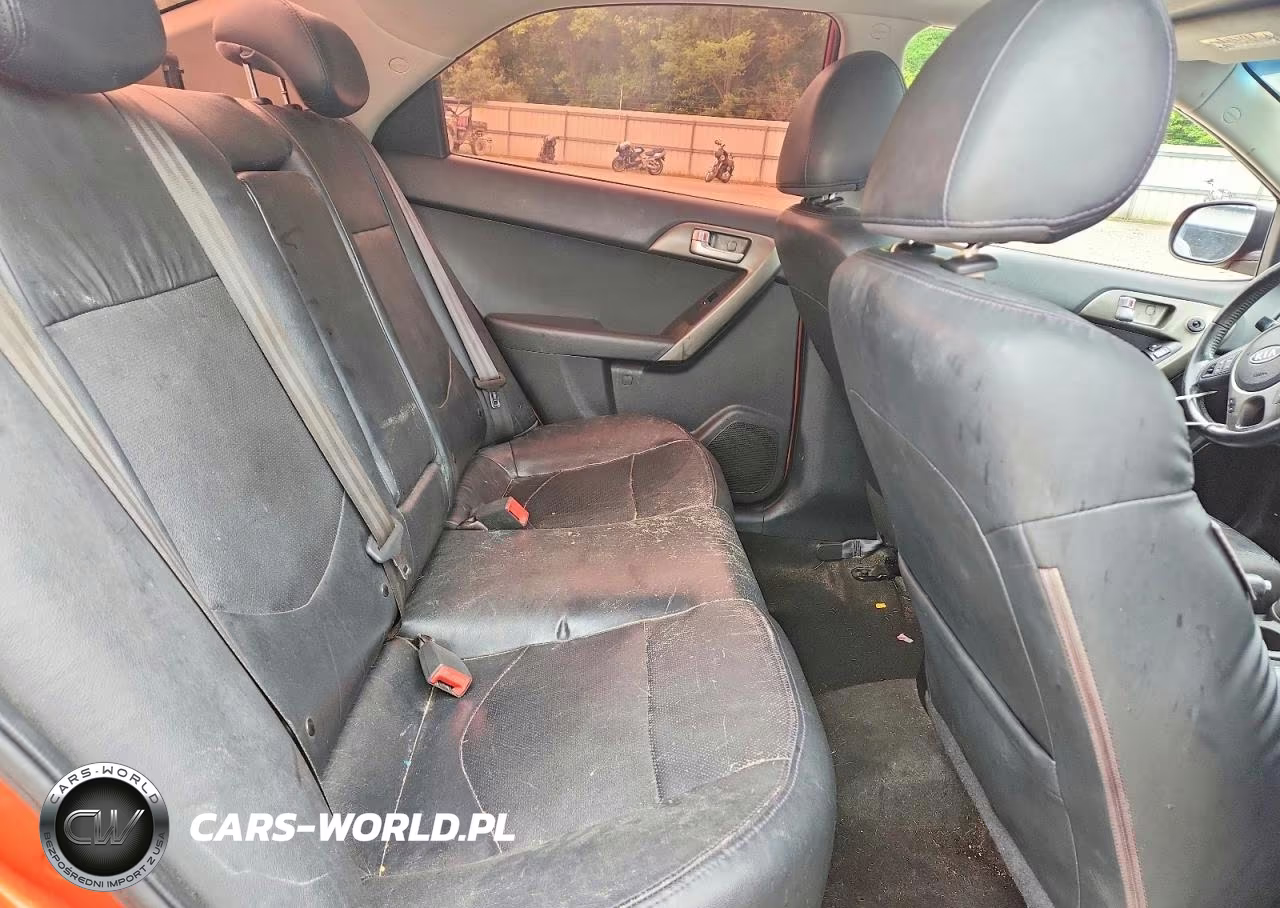 2010 Kia Forte Sx VIN:KNAFW4A33A5073602 - 10