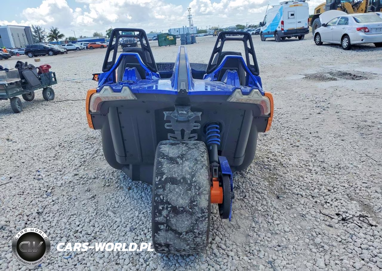 2021 Polaris Slingshot R VIN:57XAARHB5M8142788 - 4