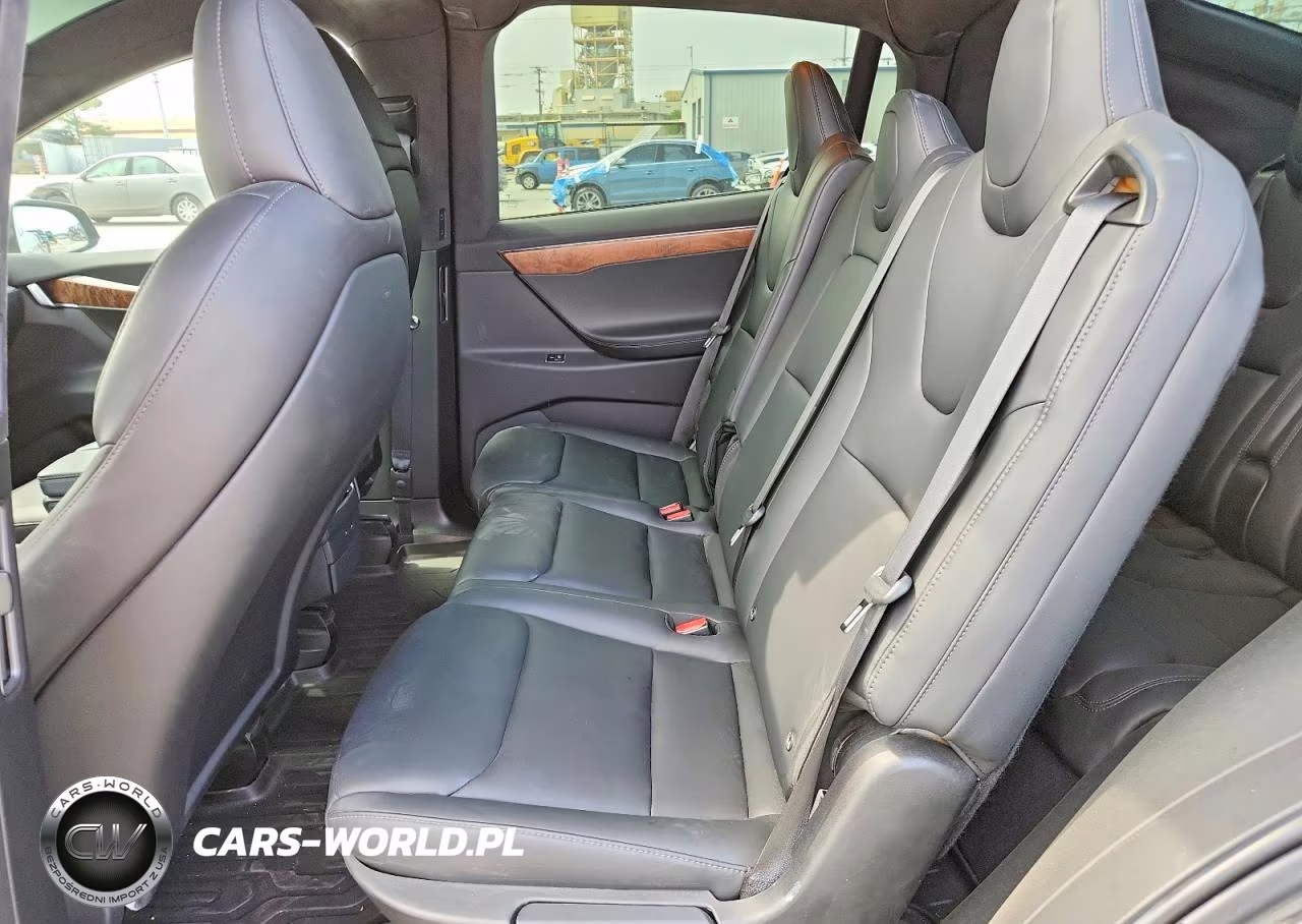 2020 Tesla Model X VIN:5YJXCAE23LF232264 - 11