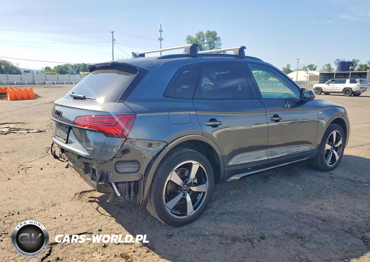 2022 Audi Q5 Premium Plus 45 VIN:WA1EAAFY5N2067687 - 3