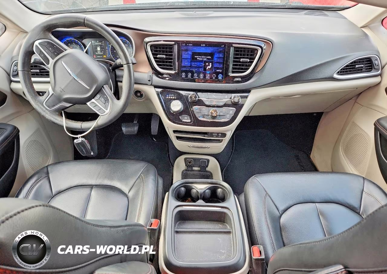 2017 Chrysler Pacifica Touring L VIN:2C4RC1BG6HR815898 - 8