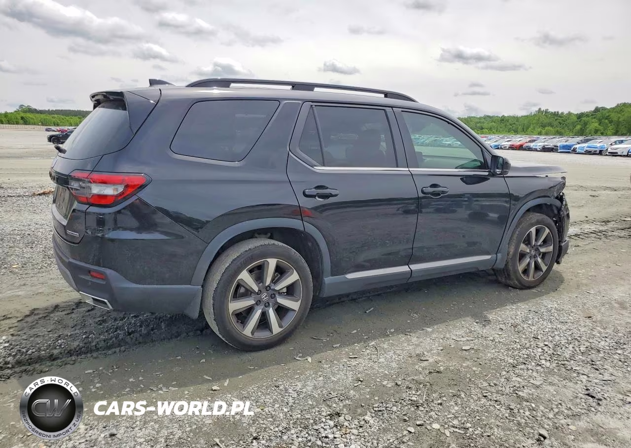 2024 Honda Pilot Touring VIN:5FNYG1H77RB032917 - 3