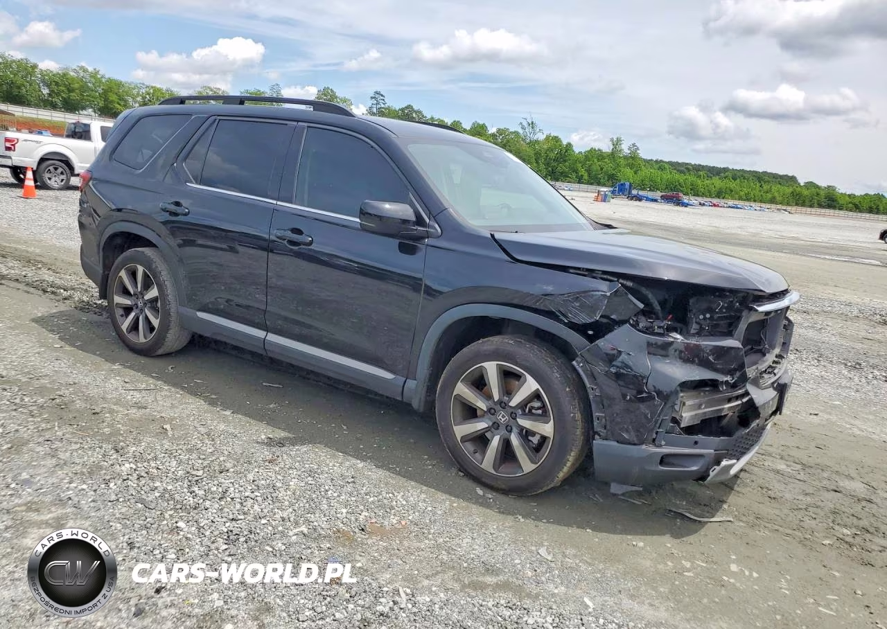 2024 Honda Pilot Touring VIN:5FNYG1H77RB032917 - 4