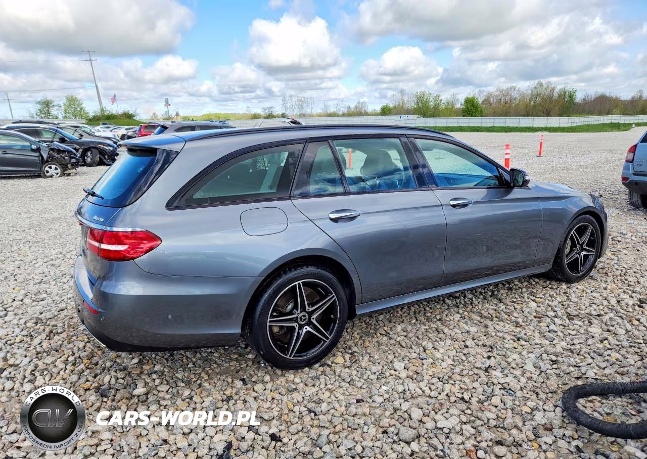 2019 Mercedes-Benz E 450 4Matic VIN:WDDZH6JB2KA585489 - 3