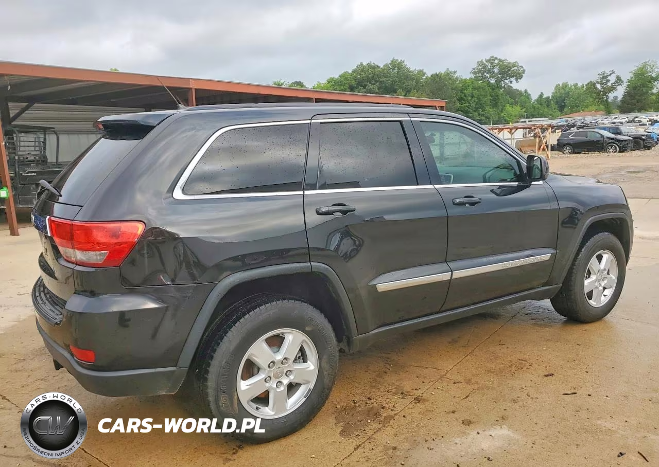 2012 Jeep Grand Cherokee Laredo VIN:1C4RJEAGXCC307272 - 3