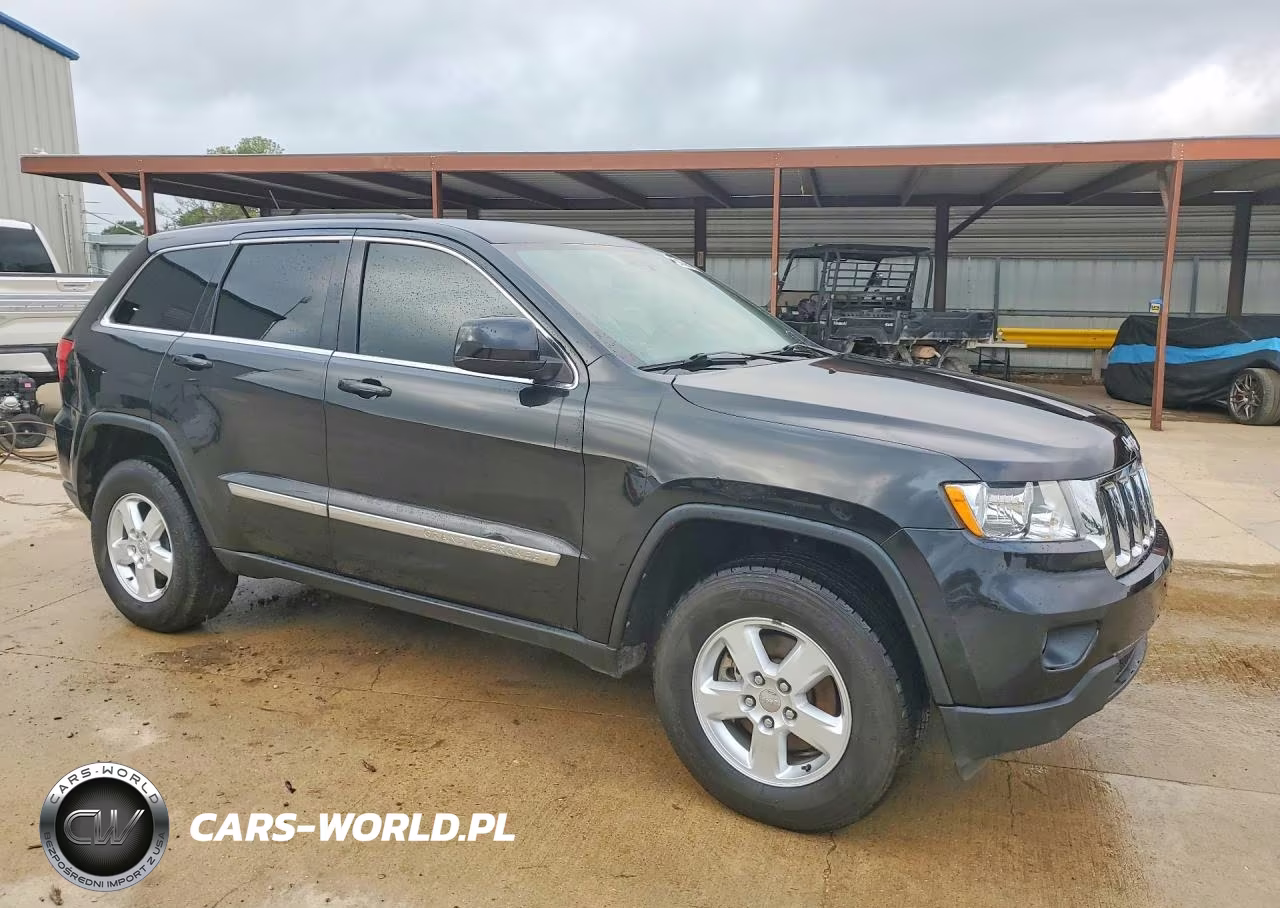 2012 Jeep Grand Cherokee Laredo VIN:1C4RJEAGXCC307272 - 4