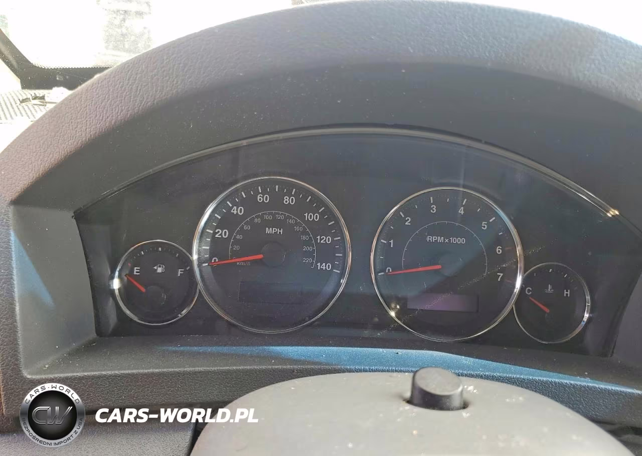2007 Jeep Grand Cherokee Laredo VIN:1J8GR48K57C640238 - 9