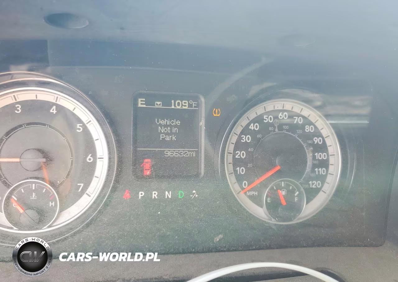 2021 Ram 1500 Classic Tradesman VIN:1C6RR6FG5MS563860 - 9