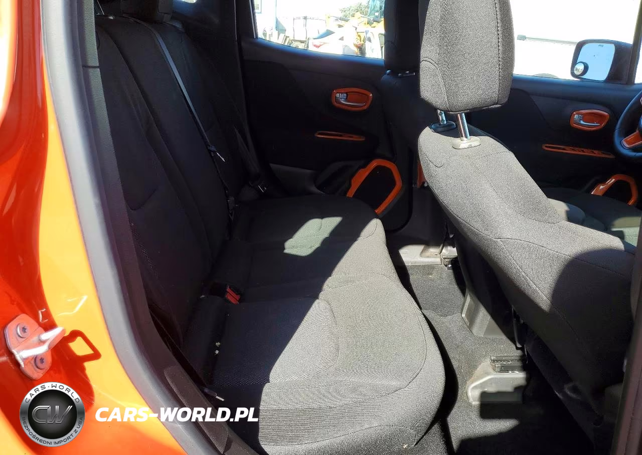 2015 Jeep Renegade Sport VIN:ZACCJAAT2FPC10370 - 11