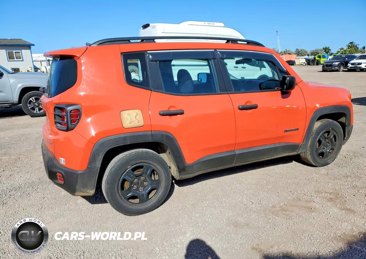 2015 Jeep Renegade Sport VIN:ZACCJAAT2FPC10370 - 3