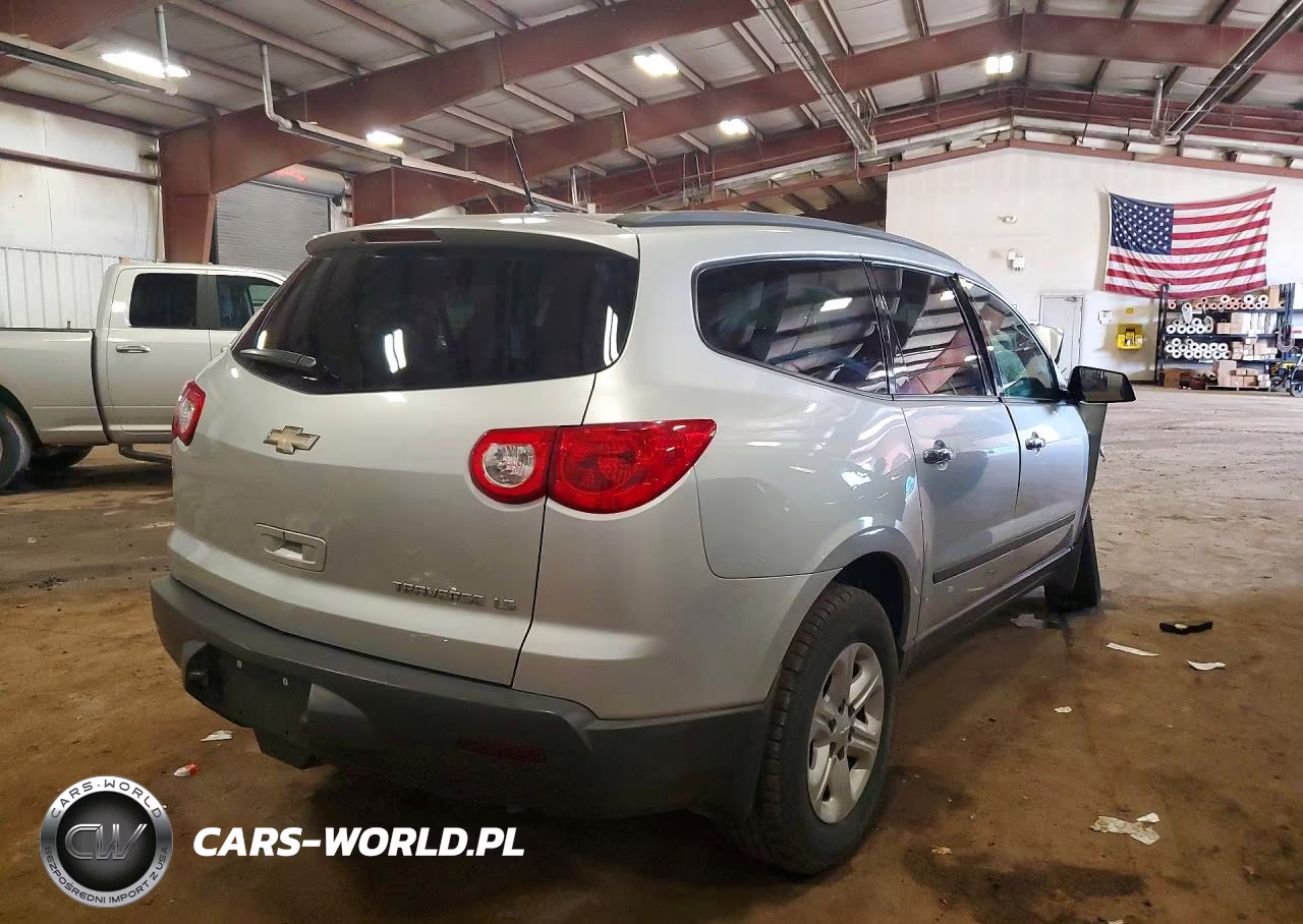 2010 Chevrolet Traverse Ls VIN:1GNLREEDXAJ212631 - 3