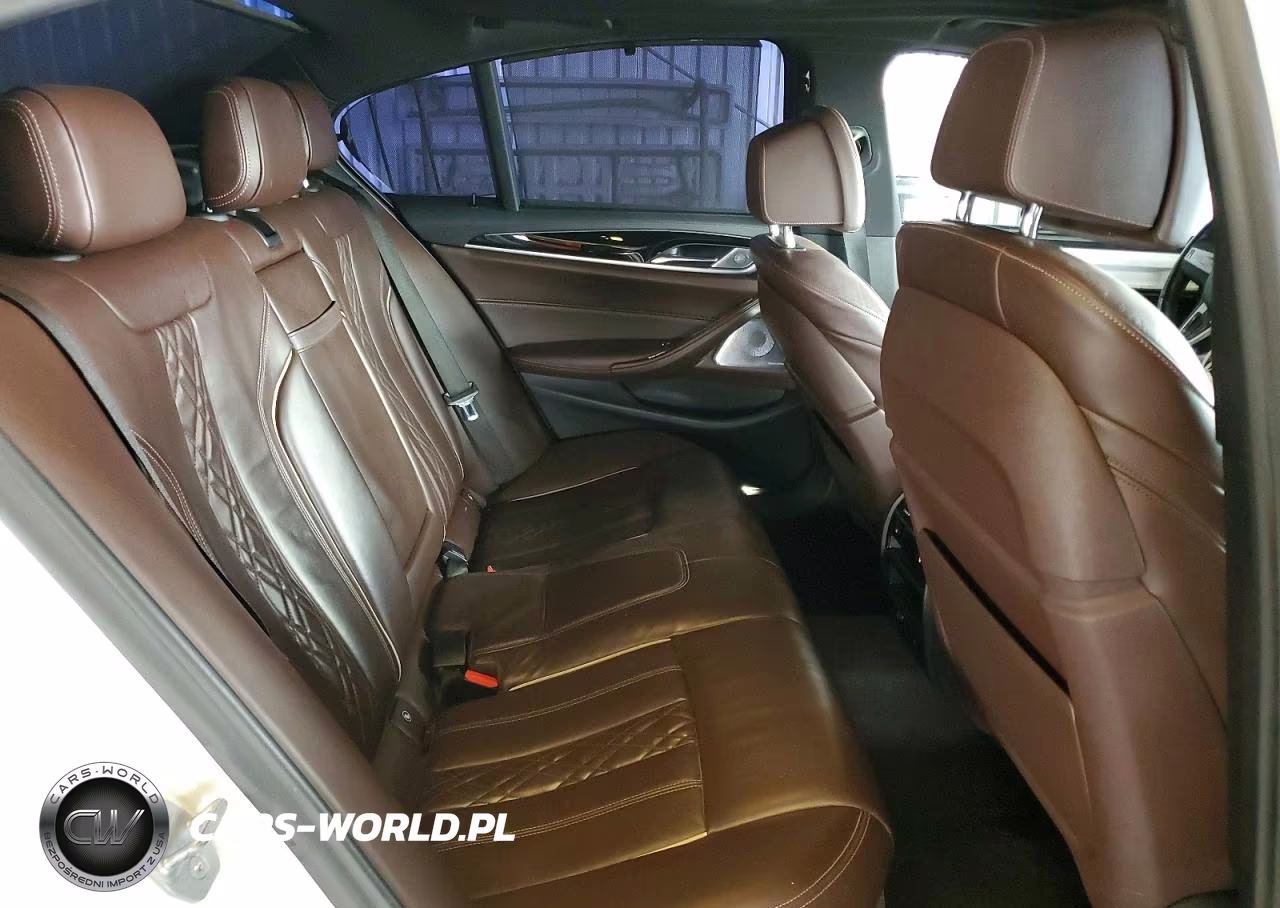 2018 BMW M550Xi VIN:WBAJB9C59JB286847 - 10