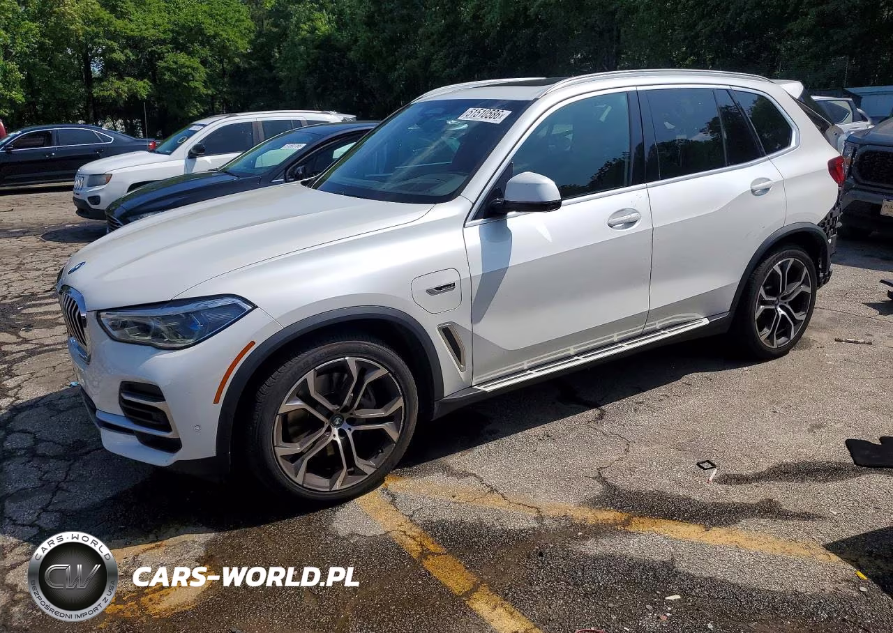 2023 BMW X5 xDrive45E