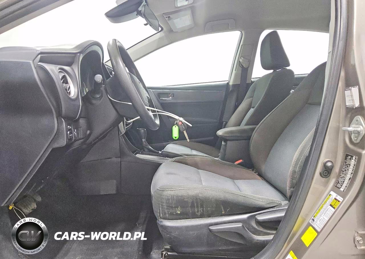 2017 Toyota Corolla Le VIN:5YFBURHE4HP675028 - 7