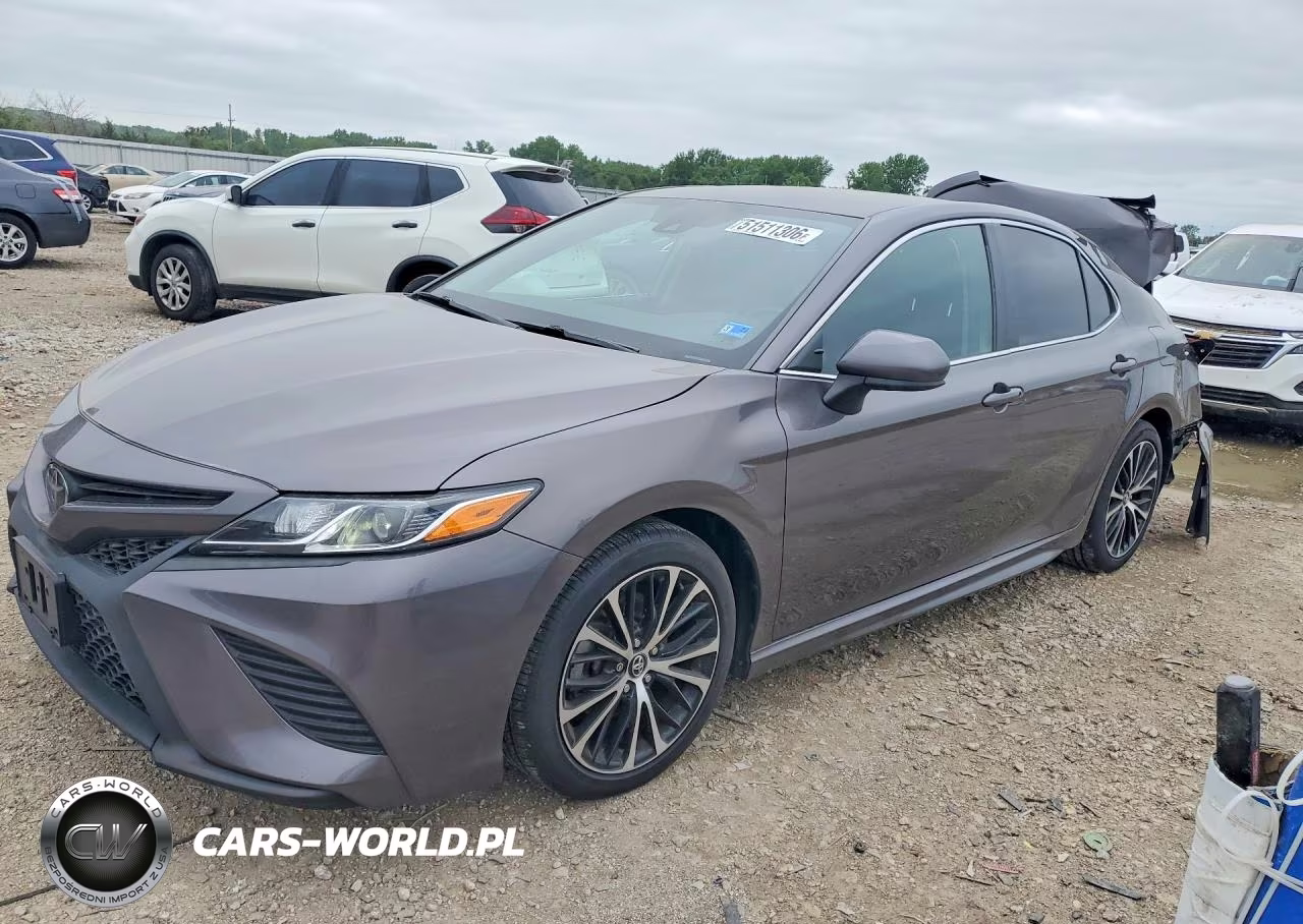 2020 Toyota Camry Se