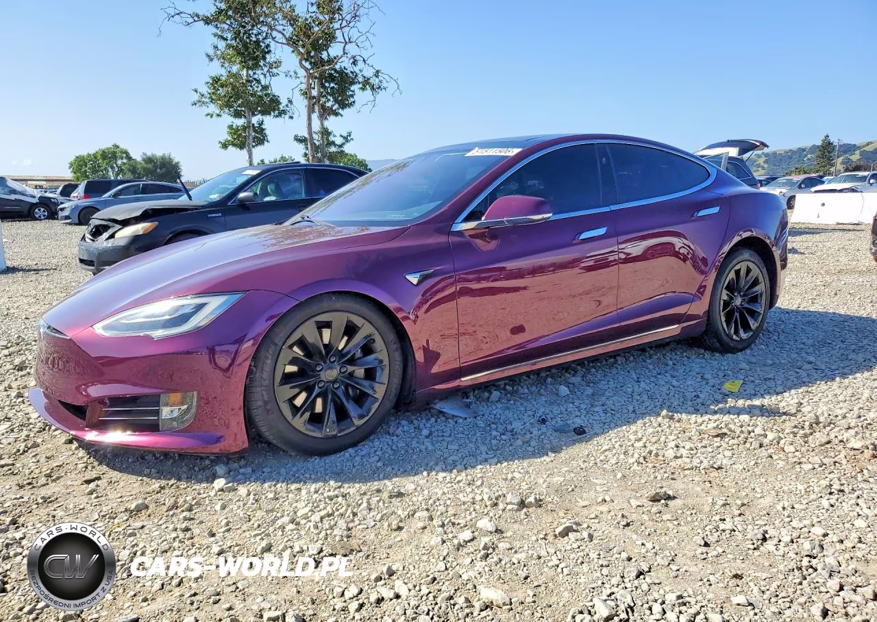 2017 Tesla Model S – zdjęcie 1 z 12