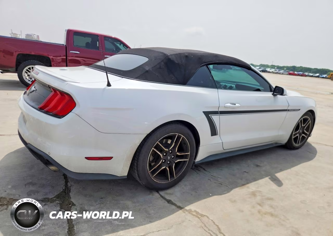 2021 Ford Mustang VIN:1FATP8UH0M5107474 - 3