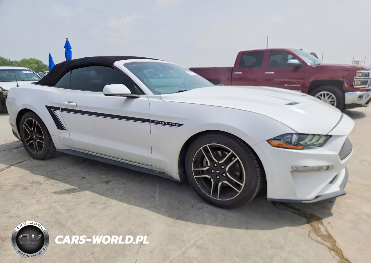 2021 Ford Mustang VIN:1FATP8UH0M5107474 - 4