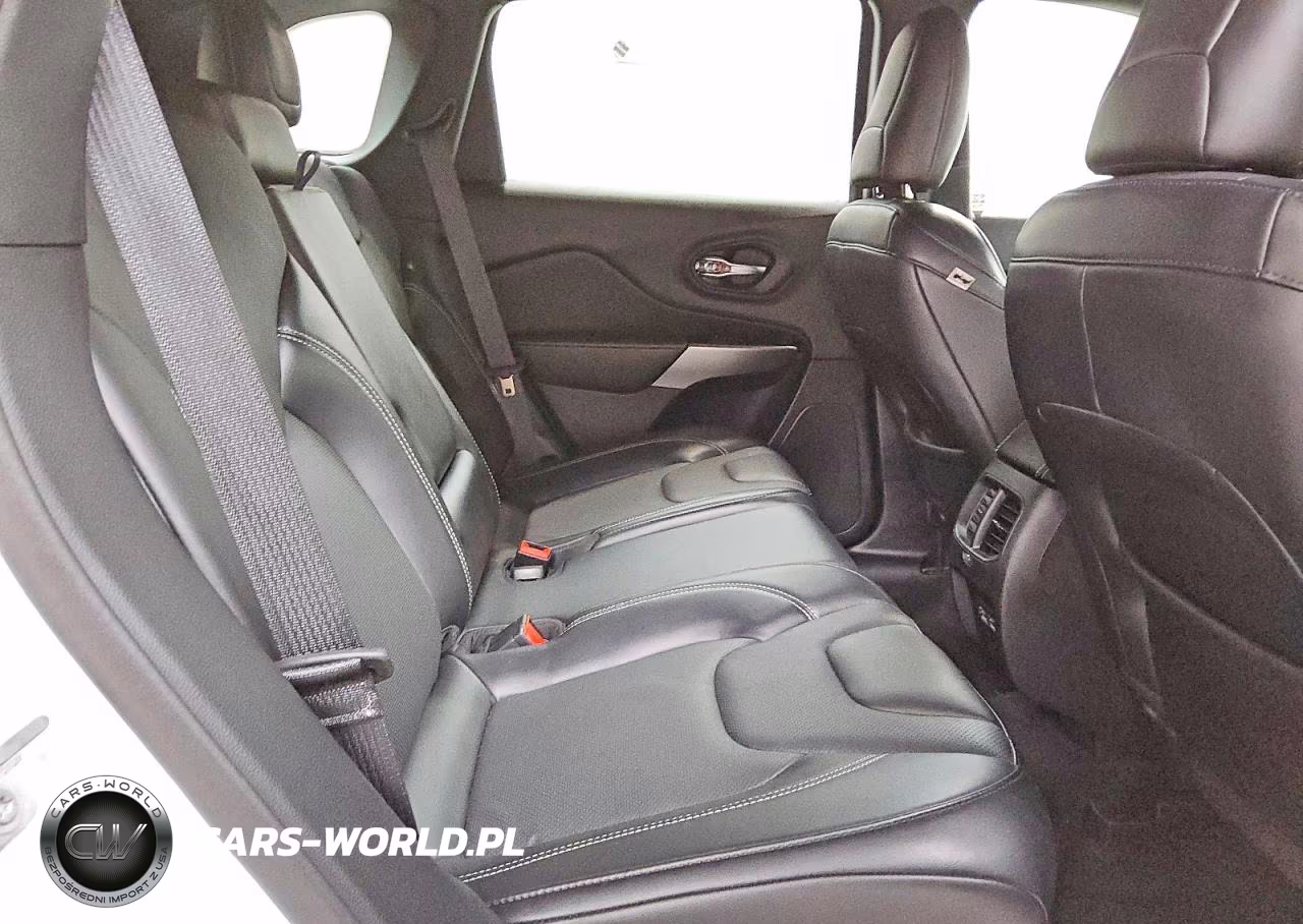 2021 Jeep Cherokee Latitude Lux VIN:1C4PJMMX7MD181686 - 11