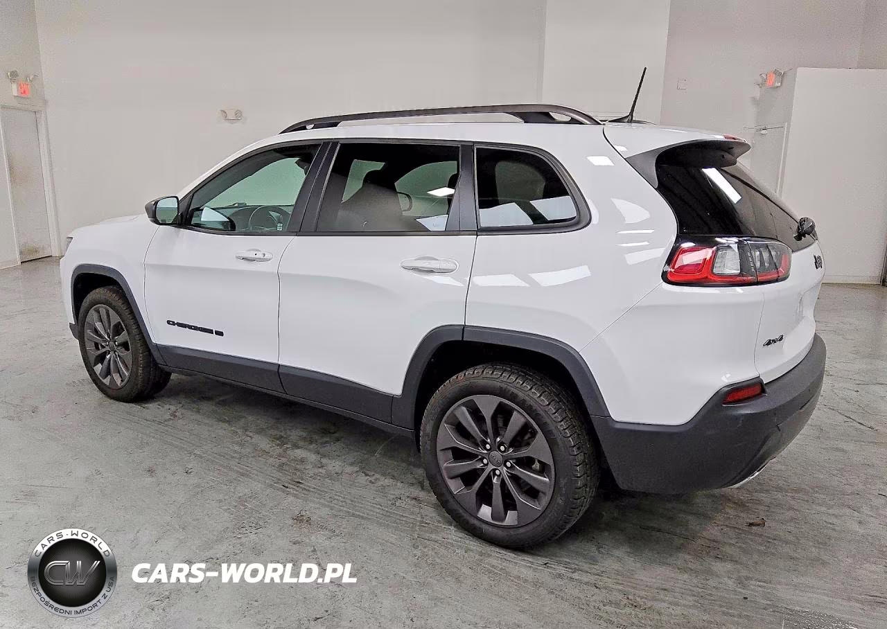 2021 Jeep Cherokee Latitude Lux VIN:1C4PJMMX7MD181686 - 2
