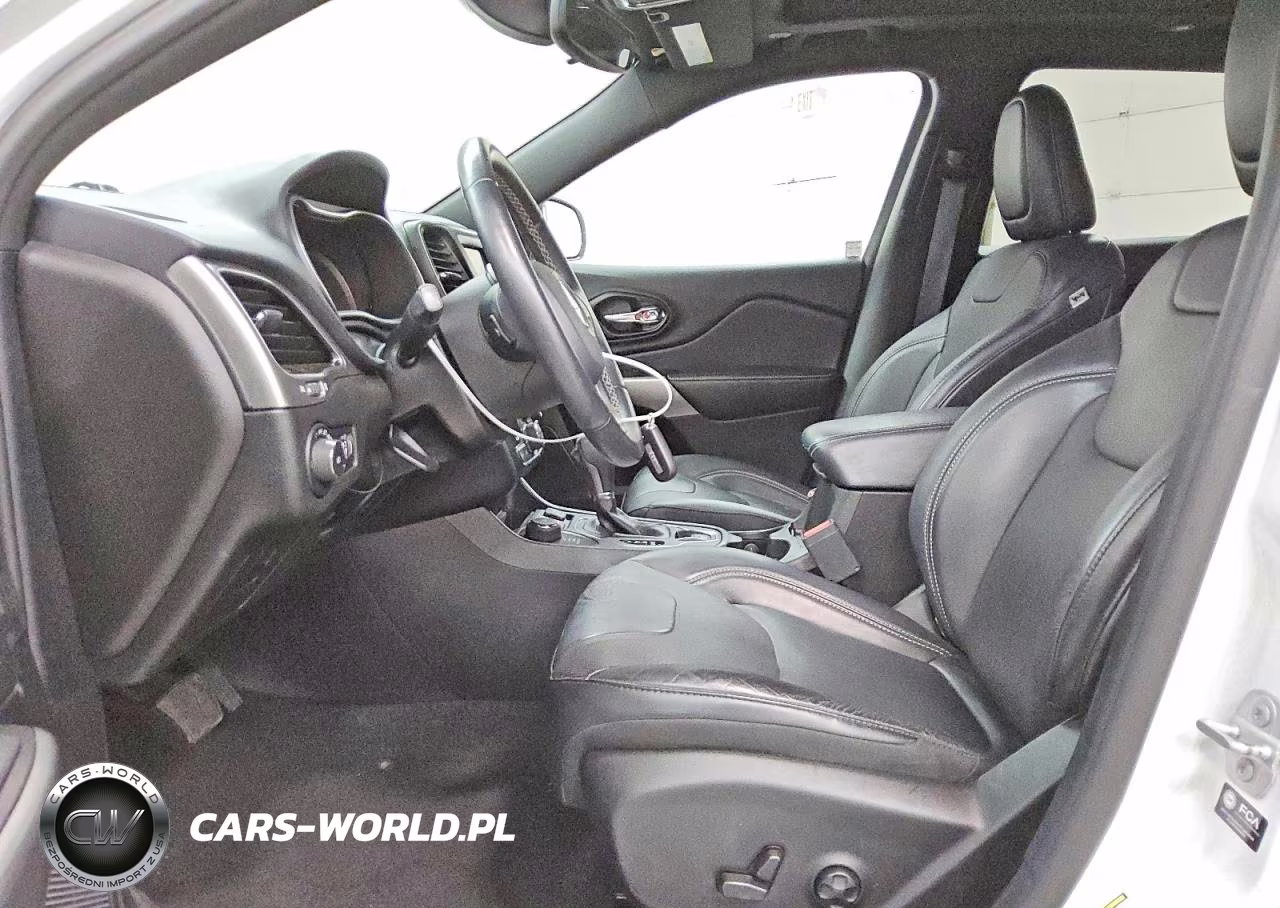 2021 Jeep Cherokee Latitude Lux VIN:1C4PJMMX7MD181686 - 7