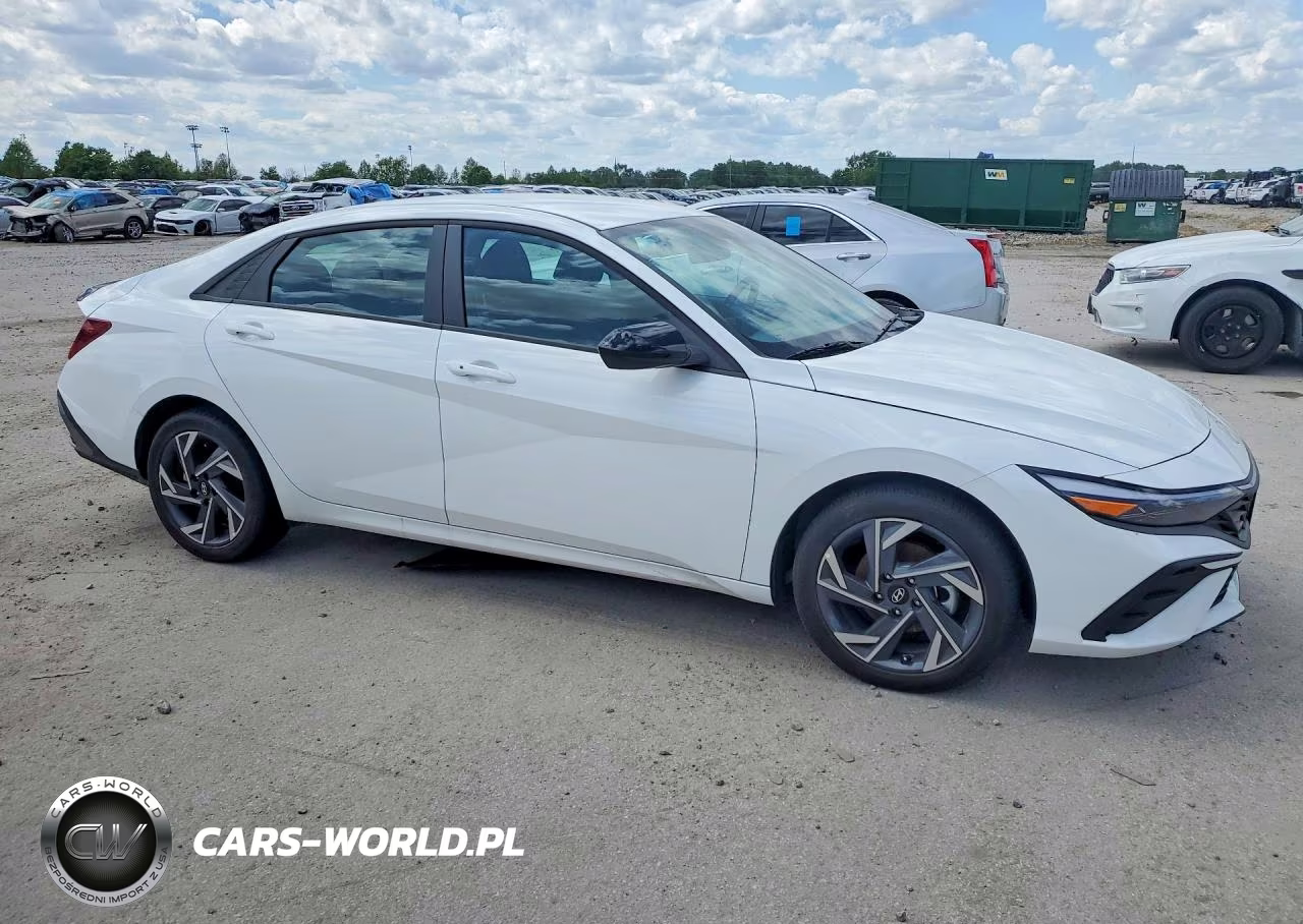 2025 Hyundai Elantra Sel Sport VIN:KMHLM4DG6SU071033 - 4