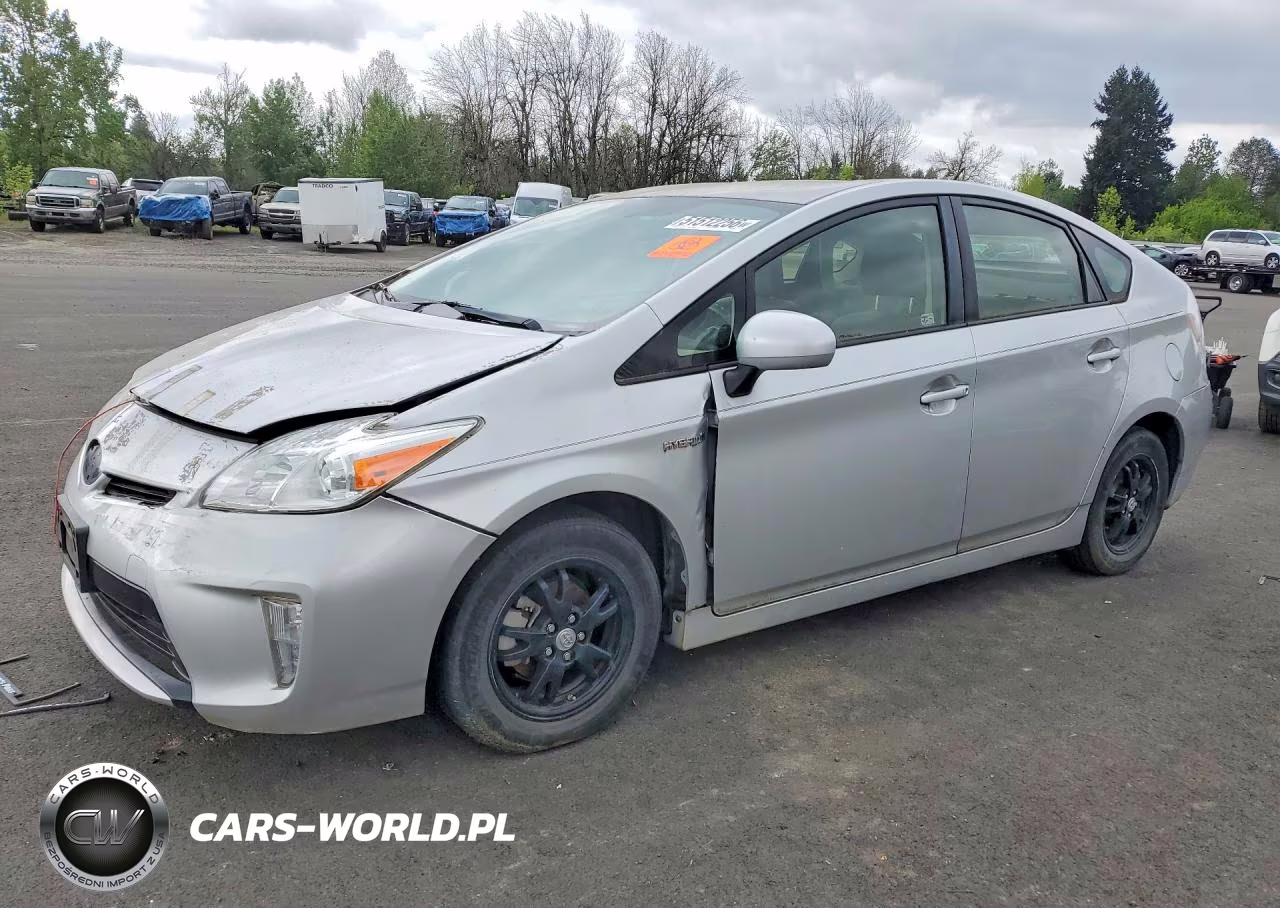 2013 Toyota Prius Three