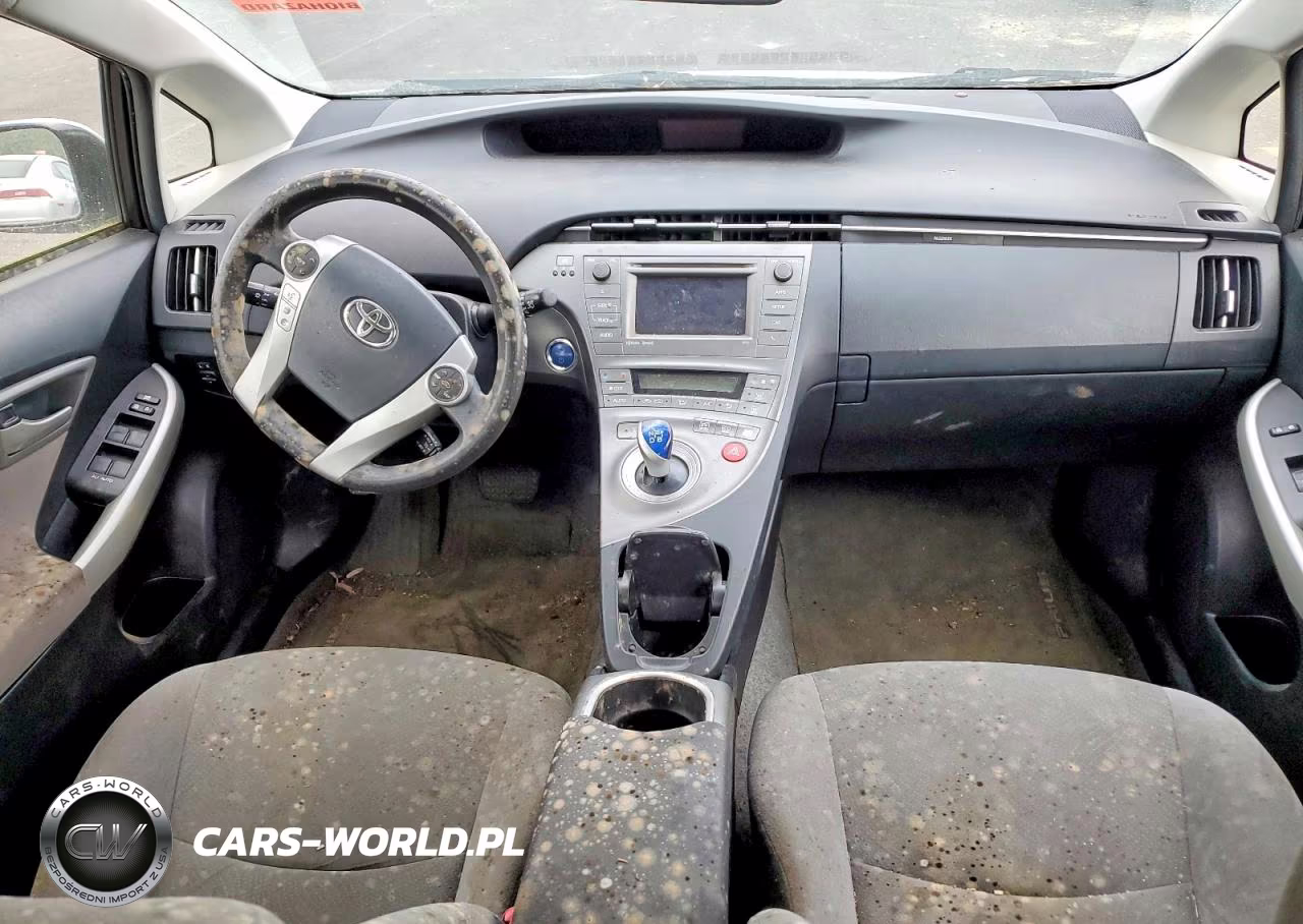 2013 Toyota Prius Three VIN:JTDKN3DU8D5639891 - 8