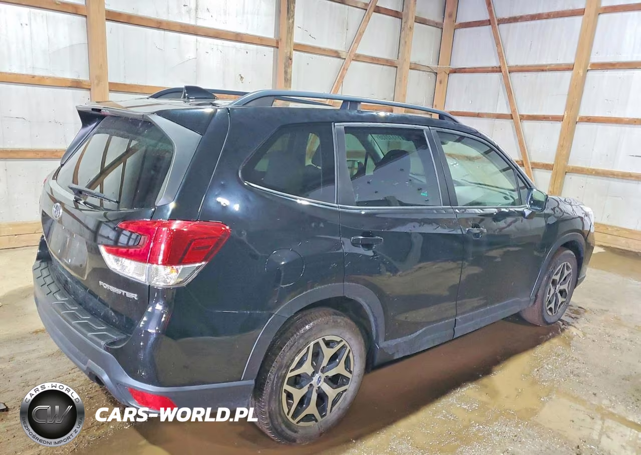 2021 Subaru Forester Premium VIN:JF2SKAFC6MH468785 - 3