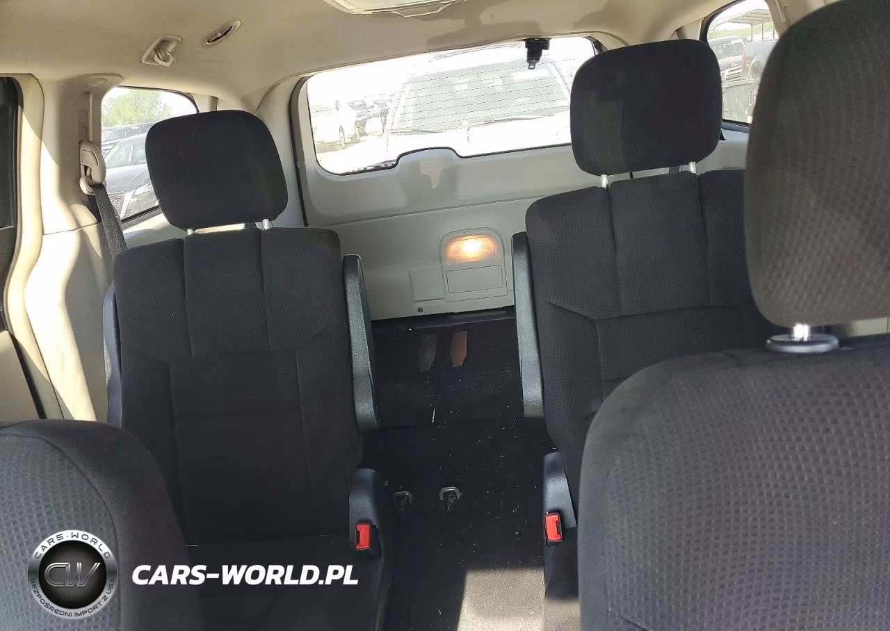 2011 Dodge Grand Caravan Crew VIN:2D4RN5DG5BR748977 - 10