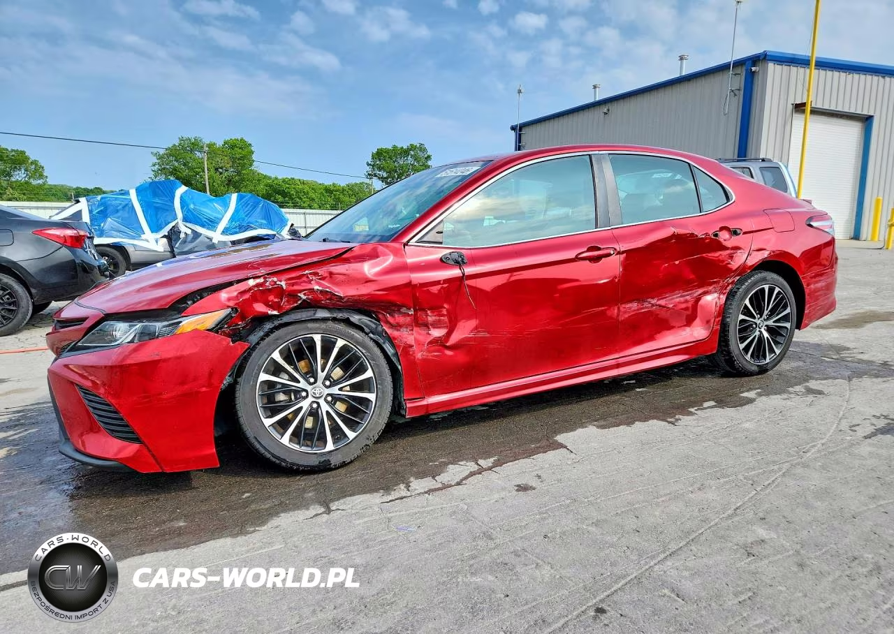 2020 Toyota Camry Se
