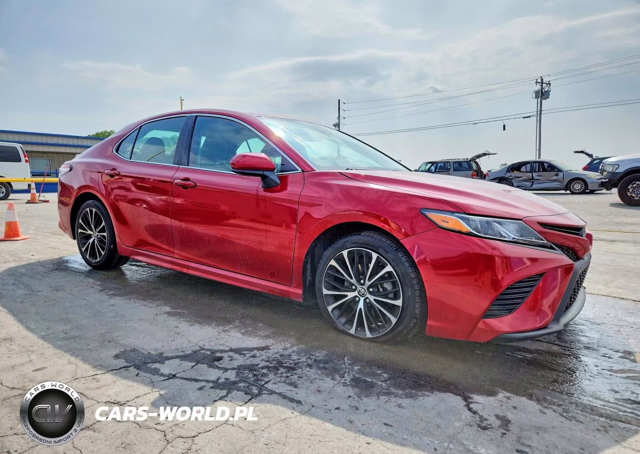 2020 Toyota Camry Se VIN:4T1G11AK3LU358607 - 4