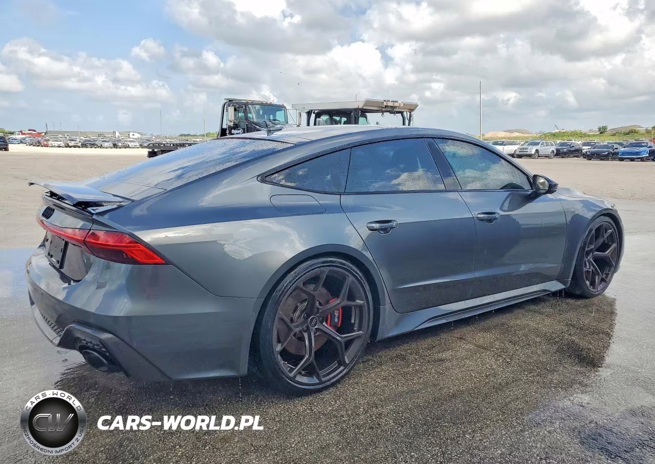2025 Audi Rs7 VIN:WUAPDBF21SN901295 - 3