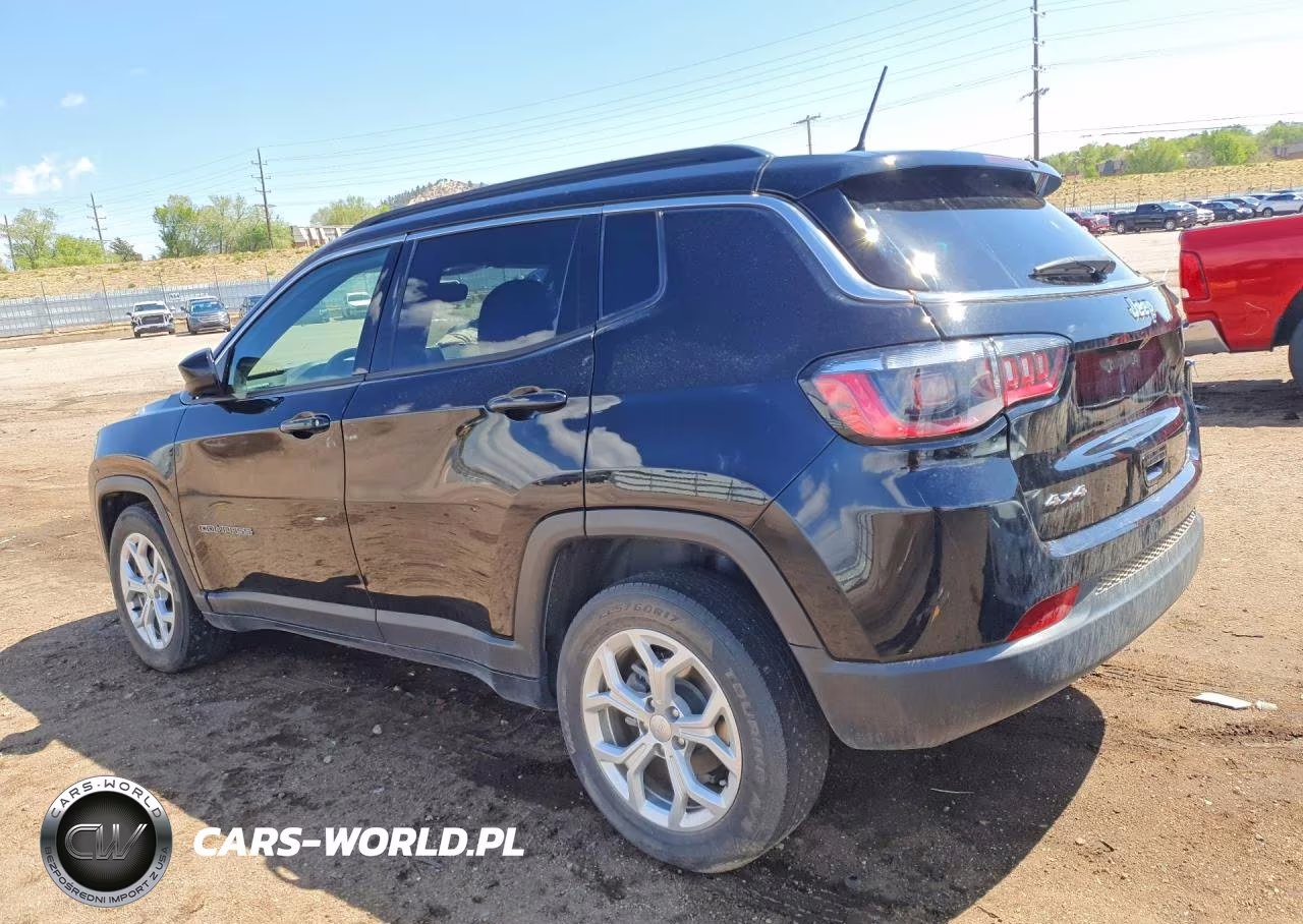 2024 Jeep Compass Latitude VIN:3C4NJDBN4RT109581 - 2